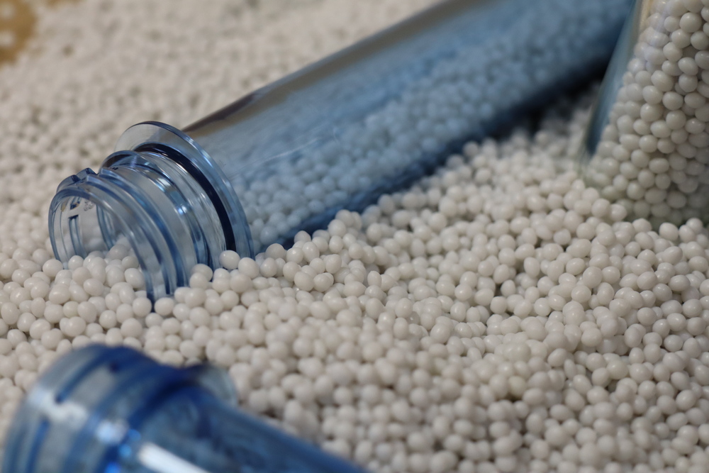 B2B food-grade resin traceability